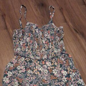 Girl's floral romper
